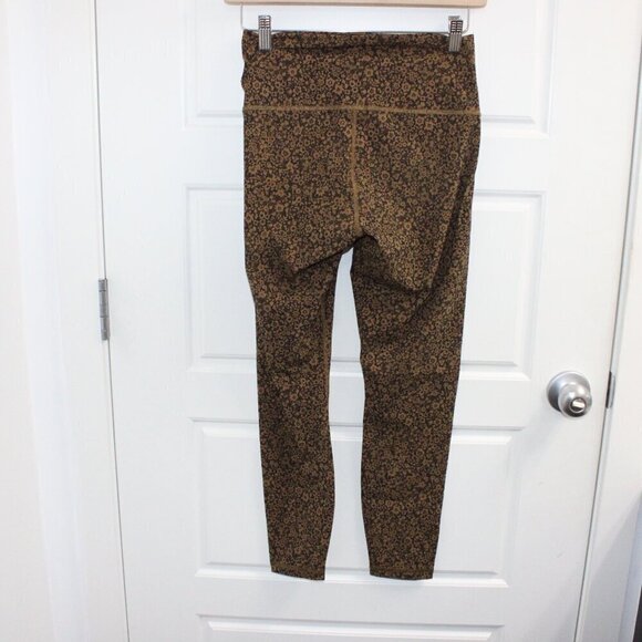 3/$30 Everlane Perform Ankle Size Small Leggings Green Floral - Picture 2 of 3